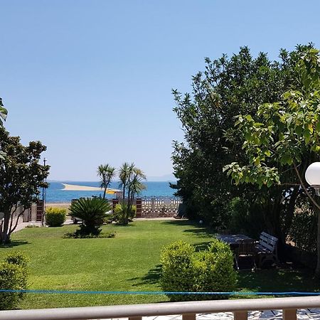 Country House By The Sea !!! Villa Karavómilos Eksteriør billede