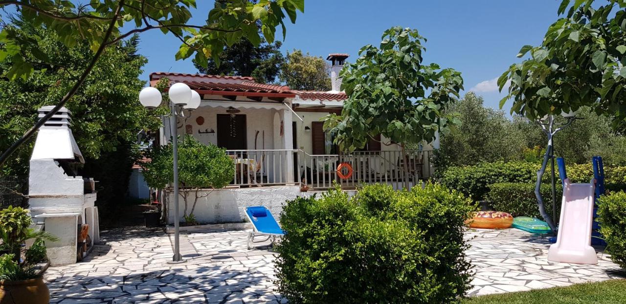 Country House By The Sea !!! Villa Karavómilos Eksteriør billede