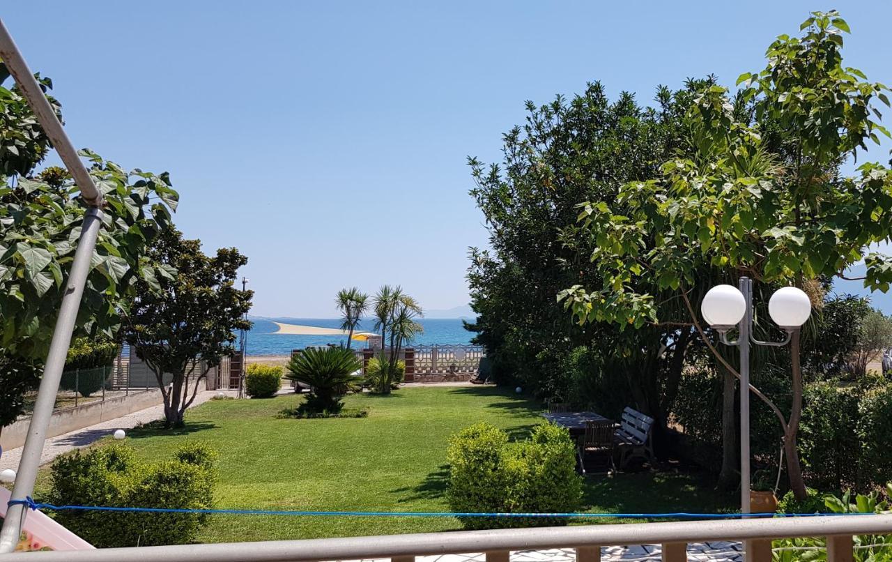 Country House By The Sea !!! Villa Karavómilos Eksteriør billede